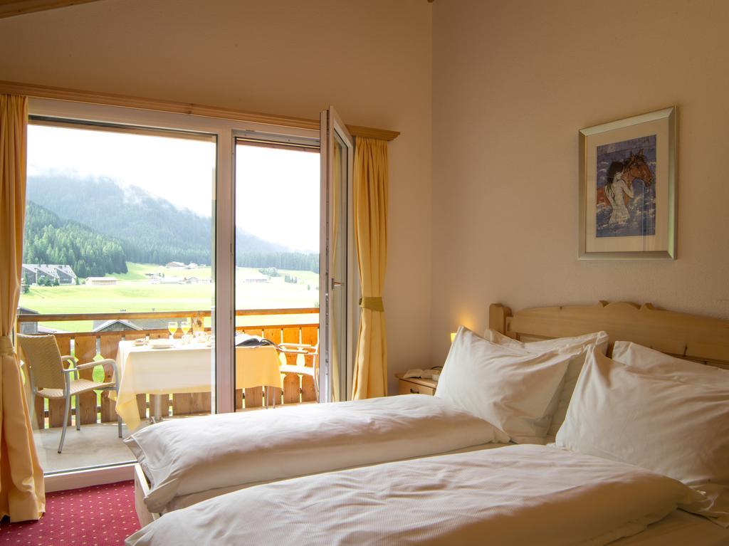 Alpenhof Otel Ostrava Dış mekan fotoğraf
